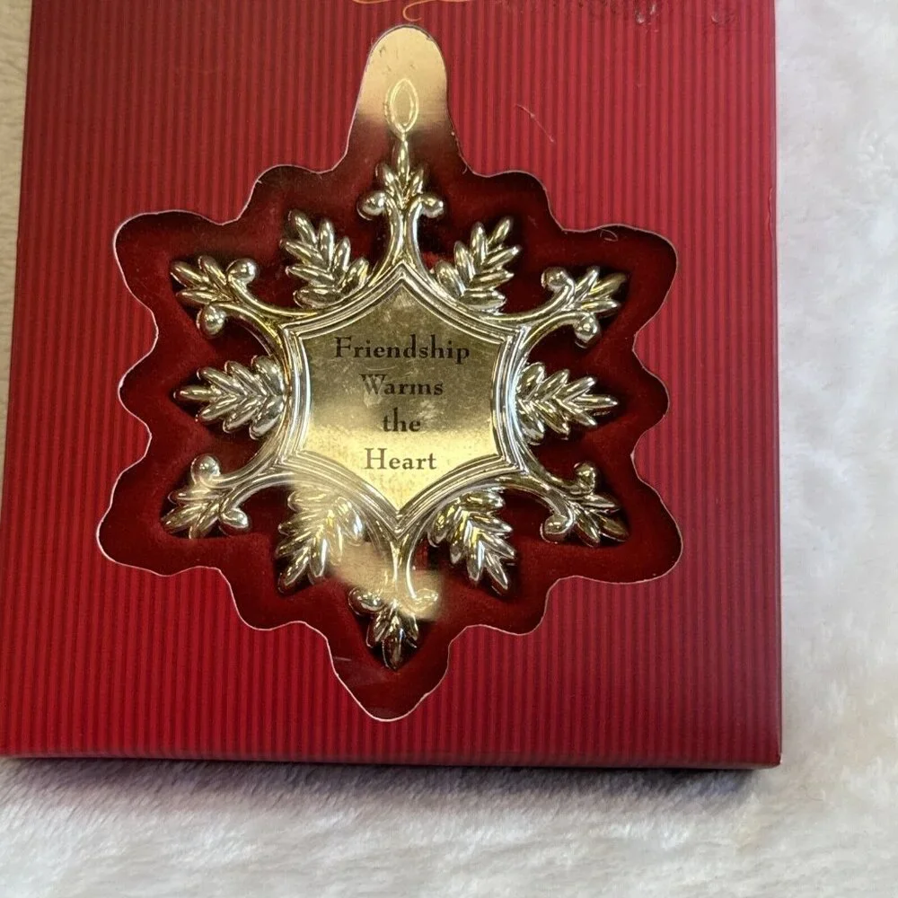 Lenox Sentiment Friendship Warms The Heart Snowflake Ornament‎